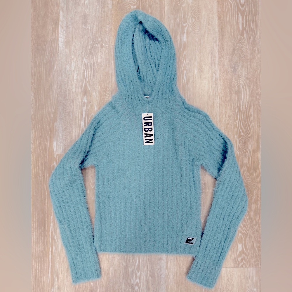 NWT Urban Outfitters iets frans eyelash shrunken hoodie sweatshirt- small